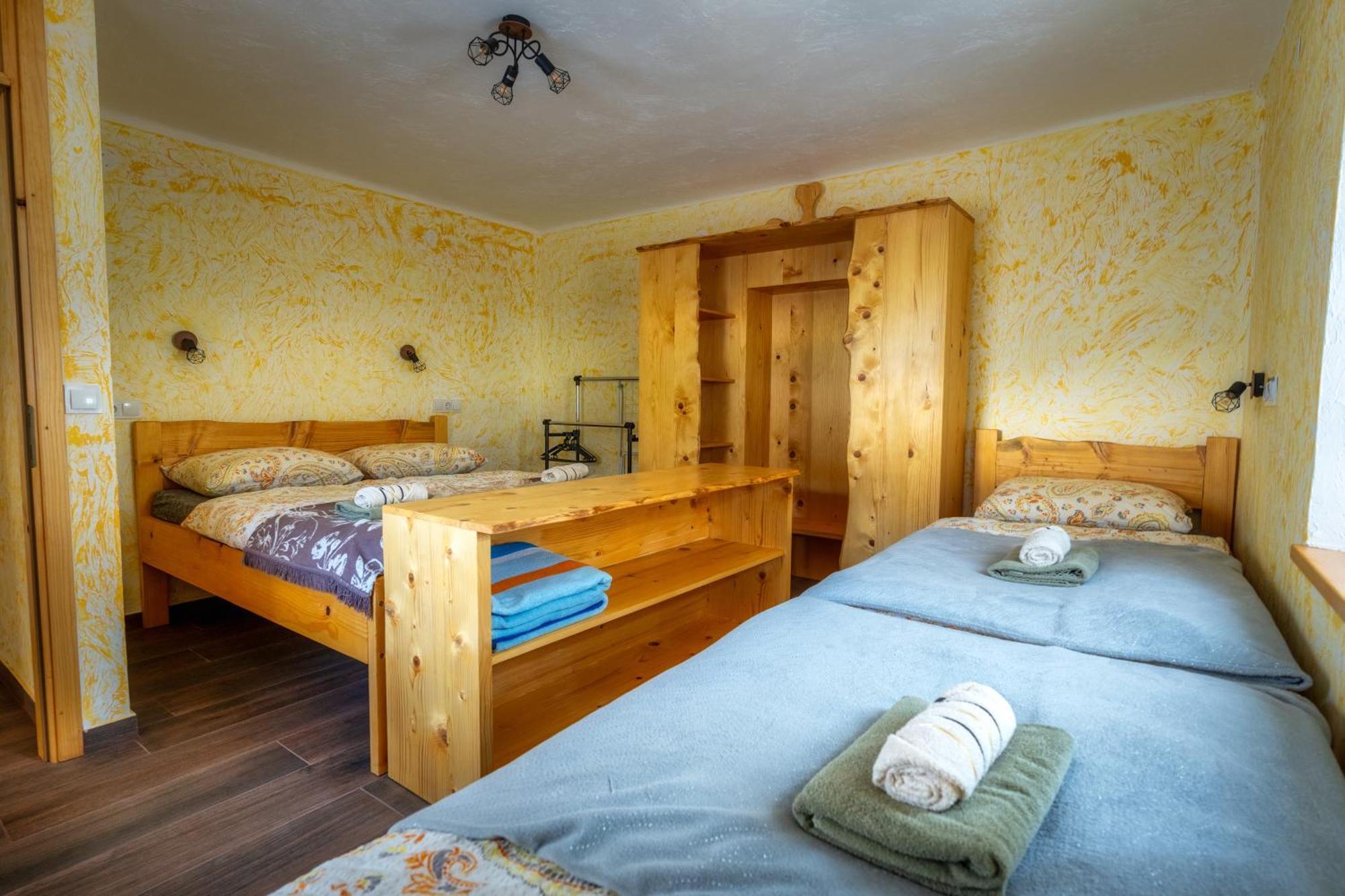 Stara Soncna Hisa Apartamento Radovljica Exterior foto